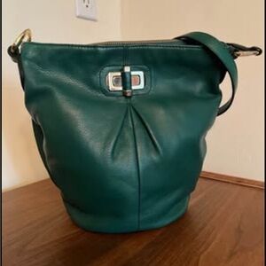 B Makowsky Green Leather Women's Bag